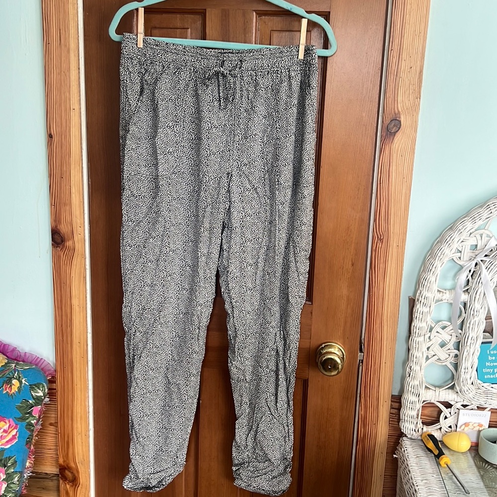 Printed Jogger Style Dress Pants Size L